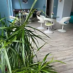 Friday Hotel Mamaia