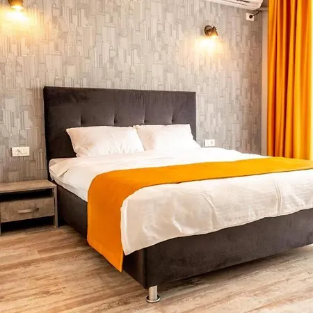 Friday Hotel