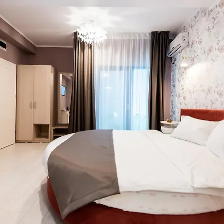Otel Friday 2*
