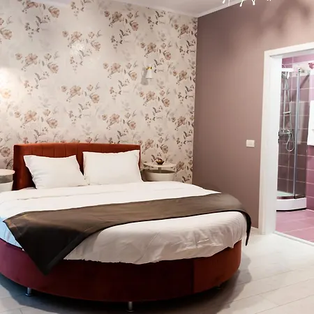 Friday Otel 2*