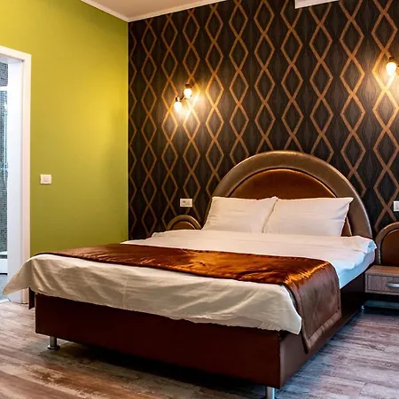 Friday Otel 2*