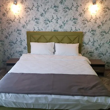Otel Friday